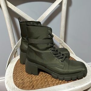 Steve Madden boots